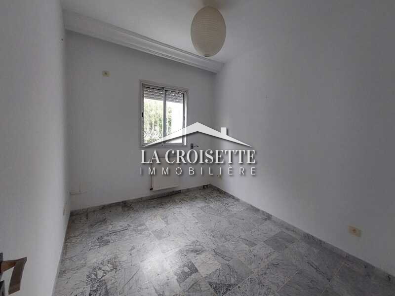 Duplex S+4 avec jardin à La Marsa 